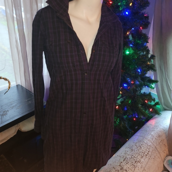 Kenneth Cole shirtdress - Picture 2 of 2